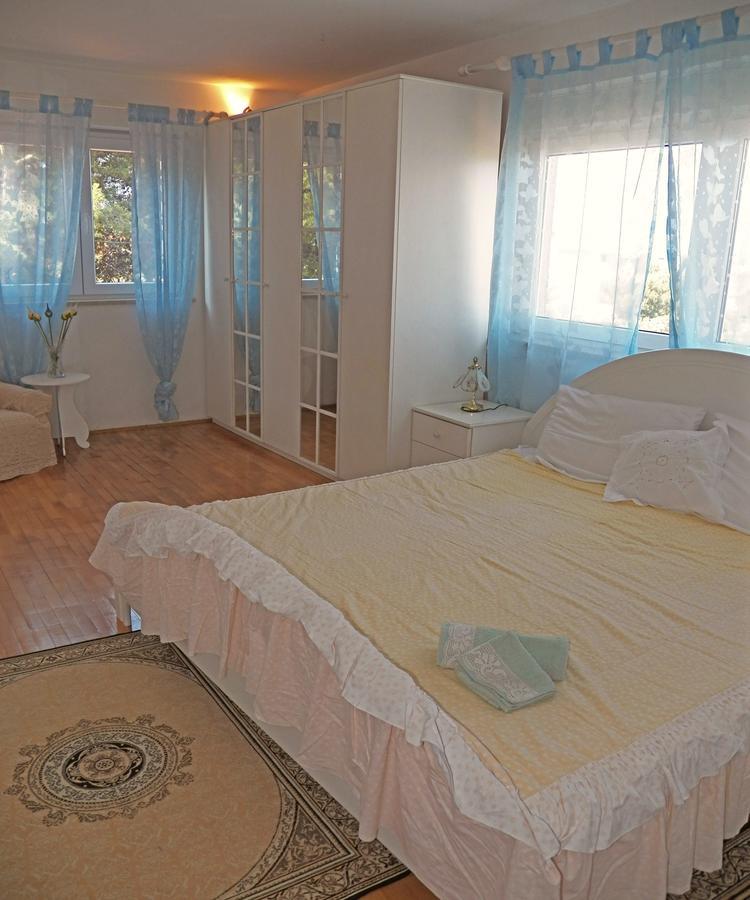 Apartment House Dubravka 1946