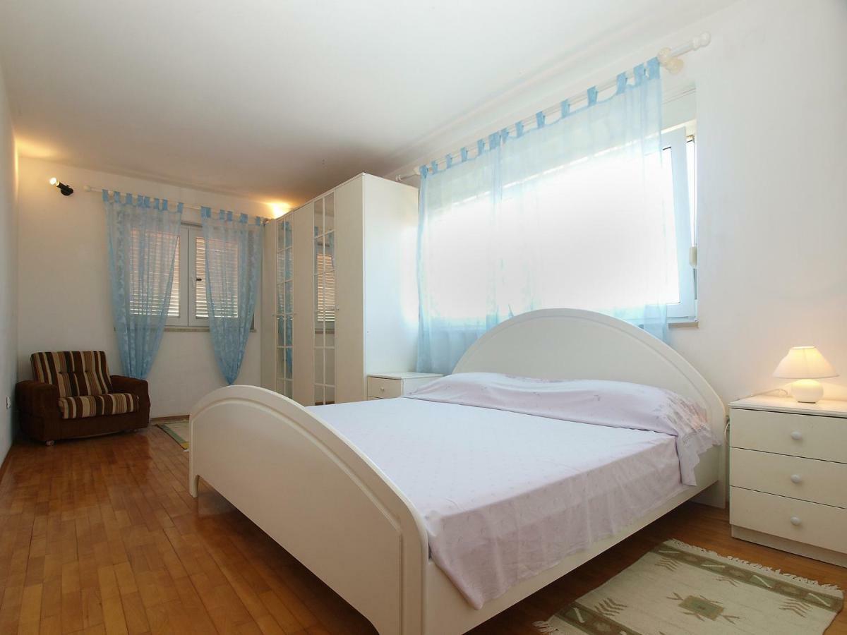 House Dubravka 1946 Apartment *