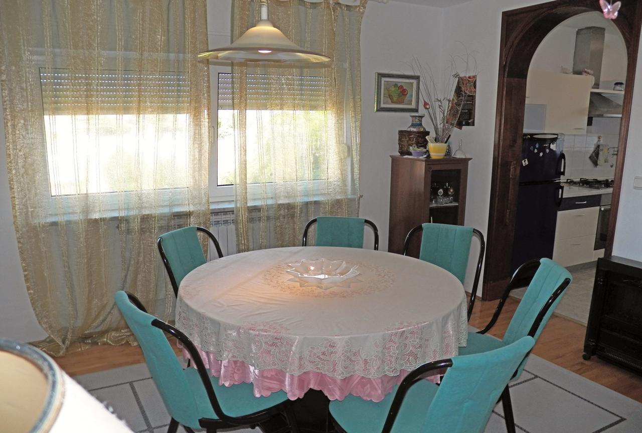 Apartment House Dubravka 1946 Pula